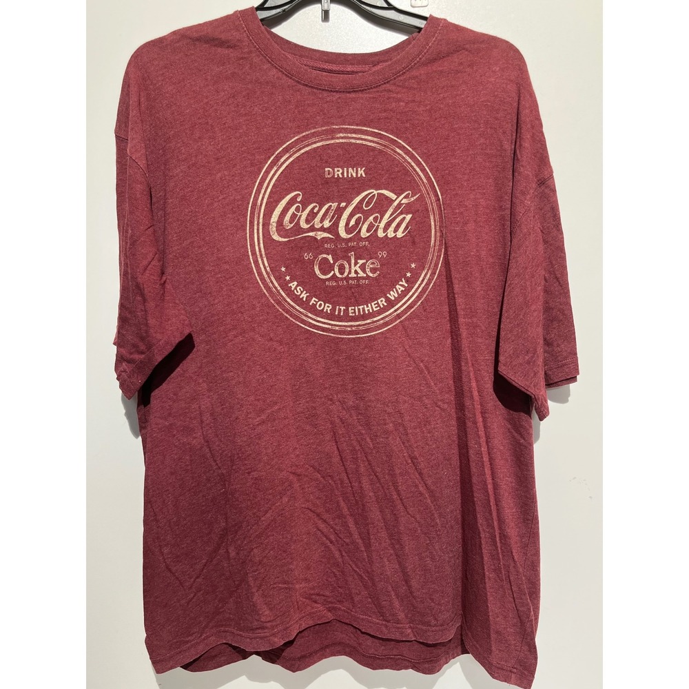 Newport Blue Coca-Cola Graphic T-Shirt XXL Heather Maroon Distressed Logo Tee
